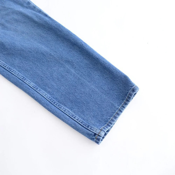 L.L. Bean Classic Fit Blue Mid-wash 100% Cotton Straight Leg Denim Jeans 40X29 - Picture 3 of 12
